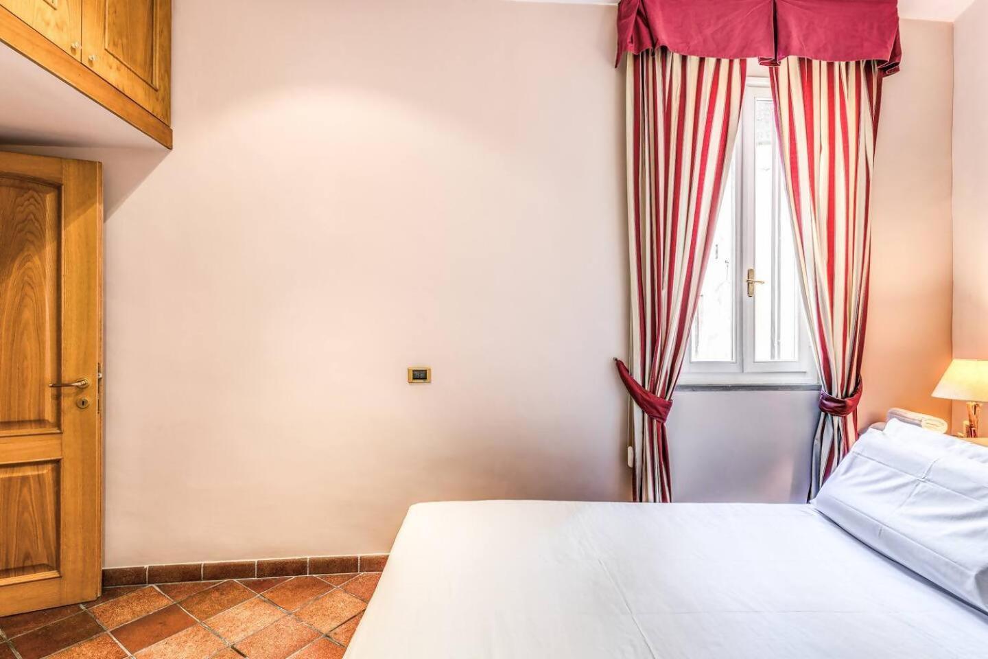Апартаменты Cozy Flat In Trevi Fountain Рим Экстерьер фото